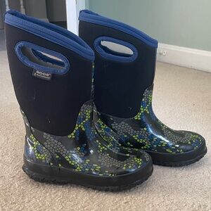Bogs Kids Waterproof Boots - Black and Green Pattern